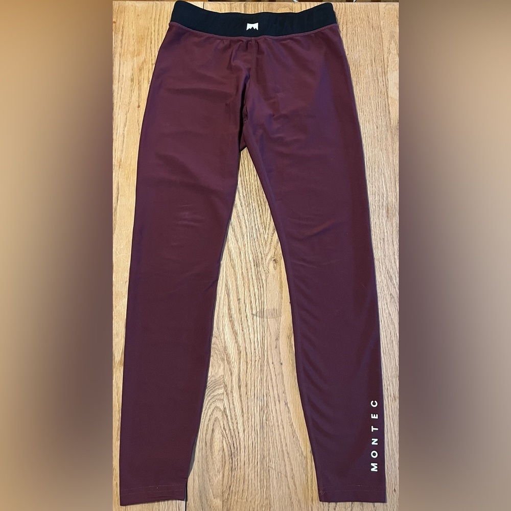 Montec Burgundy Leggings